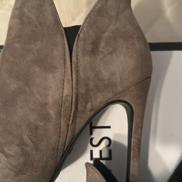 Nine West lotus suede booties - Picture 4 of 10